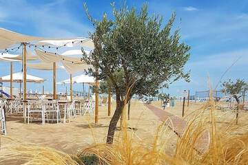 Beach bar