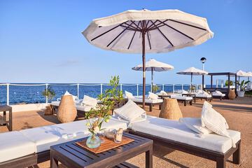 Sundeck