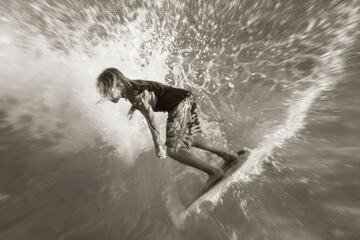 Surfing/boogie boarding