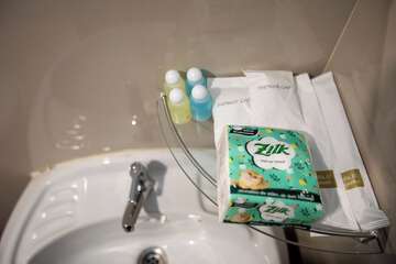 Bathroom amenities