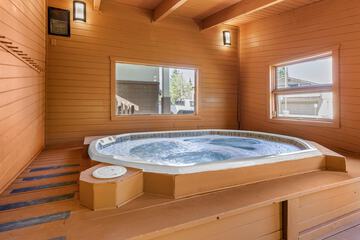 Indoor spa tub