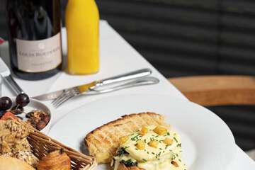 Breakfast meal