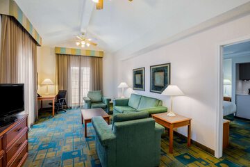 Room 16 of 33