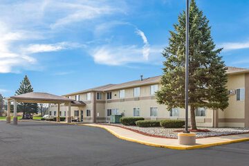 Americas Best Value Inn Charlotte MI
