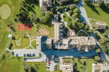 Tennis court