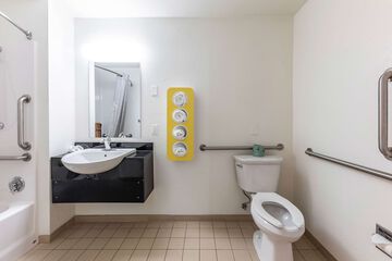 Bathroom amenities
