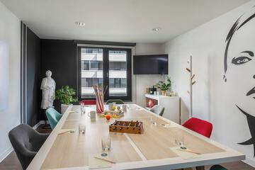 Meeting facility