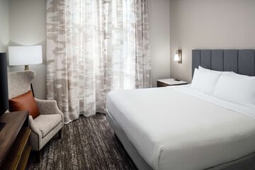 Room 28 of 76