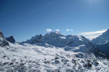 Snow and ski sports