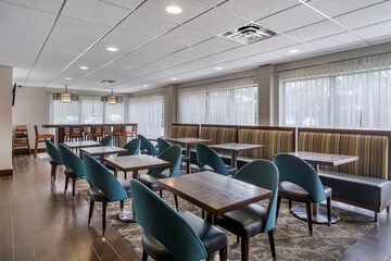 Breakfast/Coffee Service 35 of 37