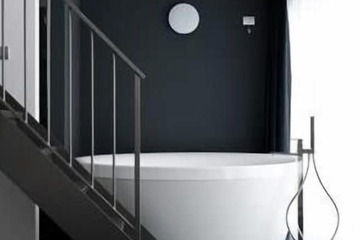 Deep soaking bathtub