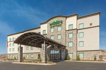 Wingate by Wyndham Hurricane / Zion National Park