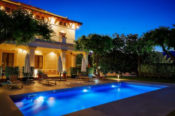 Front of property - evening/night