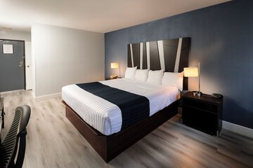 Room 16 of 37