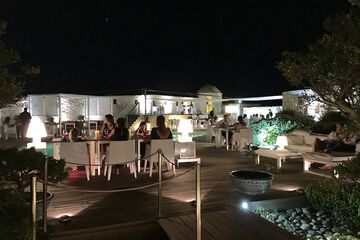 Couples dining