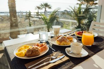 Breakfast meal