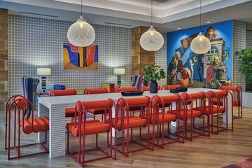 Hotel Interior 6 of 77