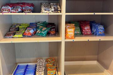 Snack bar
