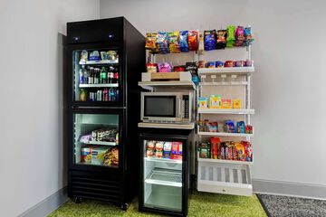 Snack bar