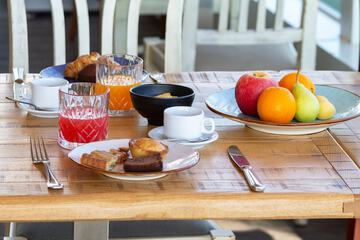 Breakfast meal