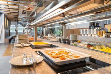 Breakfast buffet