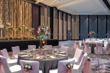 Indoor wedding
