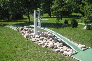 Mini-golf