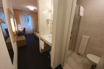 Bathroom shower
