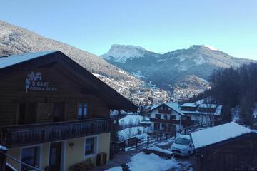 Photo 10