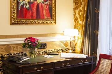 In-room business center