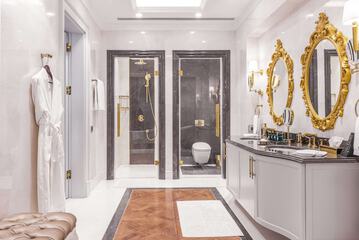 Bathroom shower
