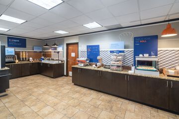 Breakfast/Coffee Service 35 of 41