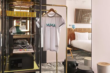 Room amenity