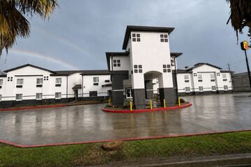 Super 8 by Wyndham Brenham TX