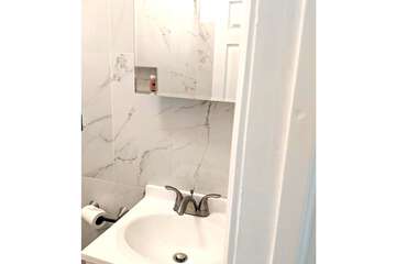 Bathroom sink