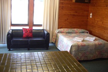  Aaroona Holiday Resort 4