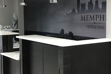 Check-in/check-out kiosk