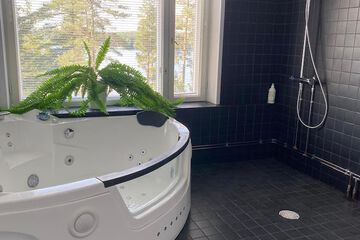 Private spa tub