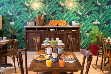 Breakfast area