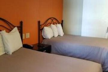 Le Blanc Inn & Suites