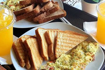 Breakfast meal