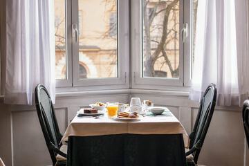 Breakfast area