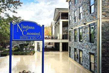Niagara Crossing Hotel & Spa