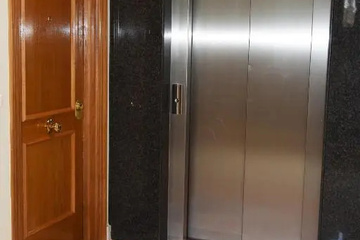 hotel_rooms