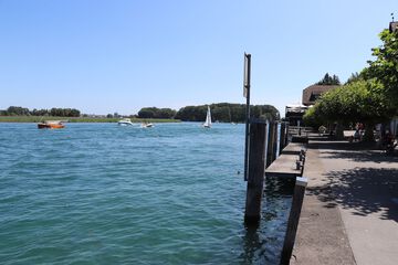Dock