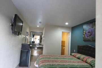 Photo 6