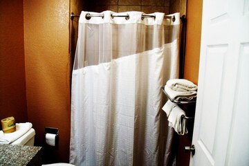 Room 9 of 14