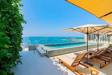 Rooftop pool
