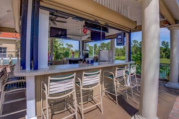 Poolside bar
