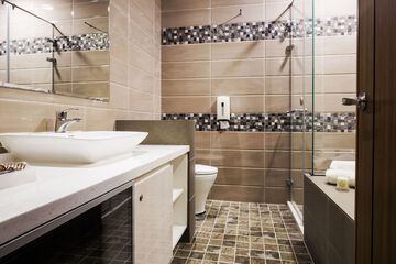Bathroom sink